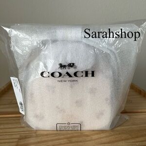 ✅Coach Lysa Top Handle Bag With Heart Print